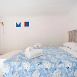 Gabbiano 7 - Coastal Comfort With 2 Bedrooms Bari