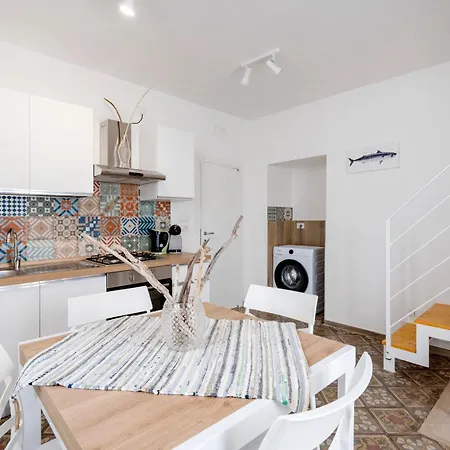 Apartament Gabbiano 7 - Coastal Comfort With 2 Bedrooms Bari