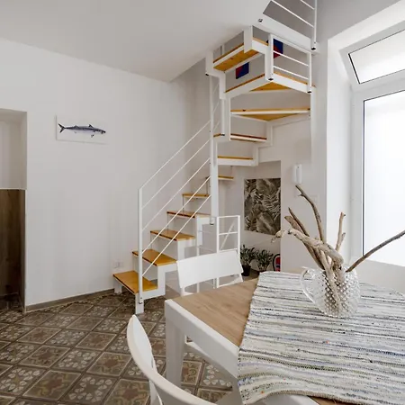 Apartament Gabbiano 7 - Coastal Comfort With 2 Bedrooms